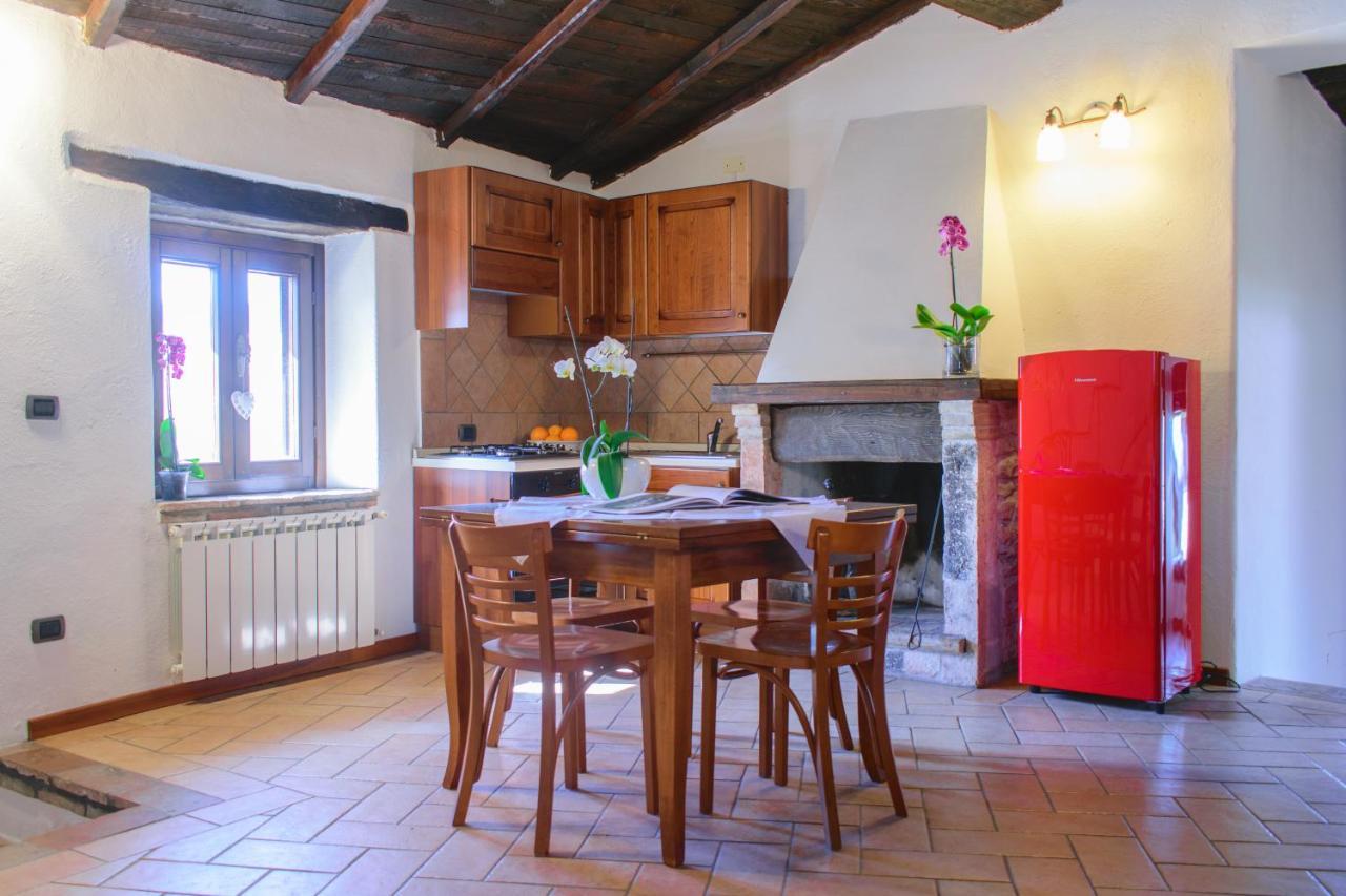 Borgo San Valentino Aparthotel Arrone Eksteriør bilde