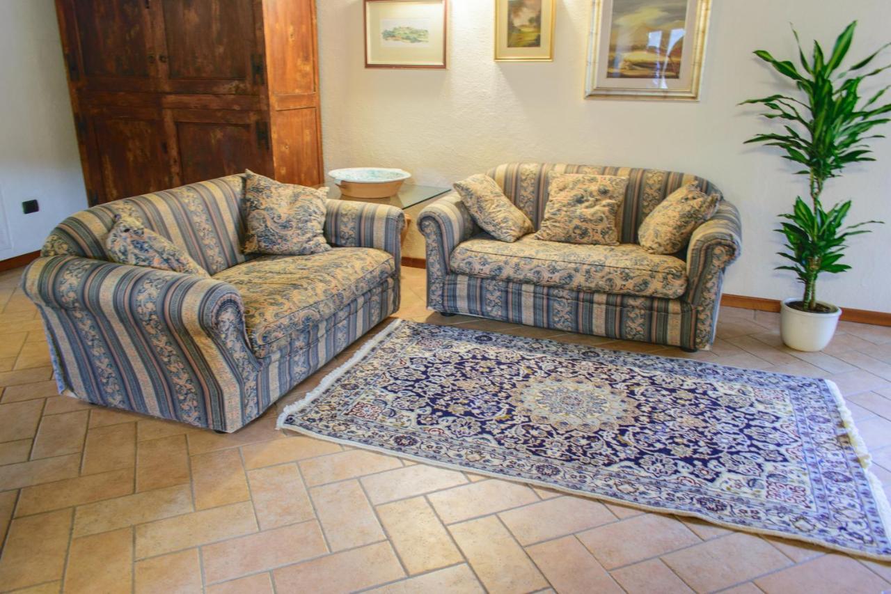 Borgo San Valentino Aparthotel Arrone Eksteriør bilde