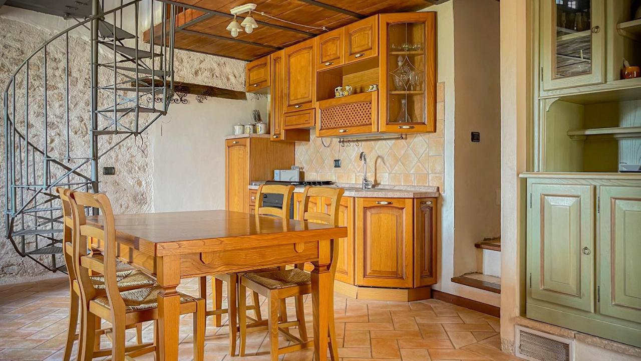 Borgo San Valentino Aparthotel Arrone Eksteriør bilde