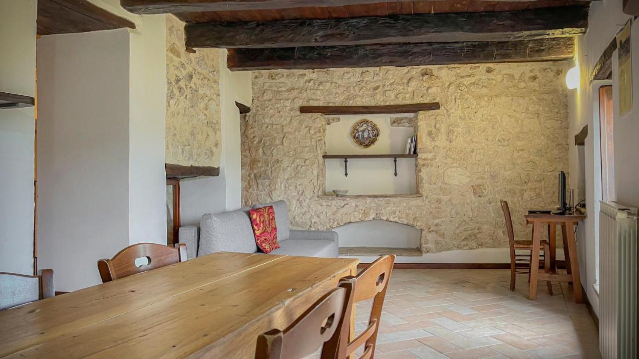 Borgo San Valentino Aparthotel Arrone Eksteriør bilde