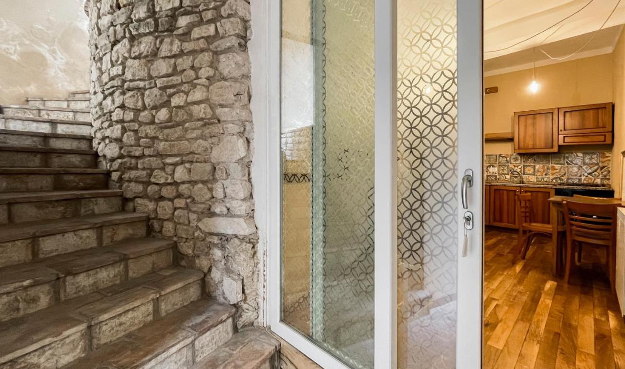 Borgo San Valentino Aparthotel Arrone Eksteriør bilde