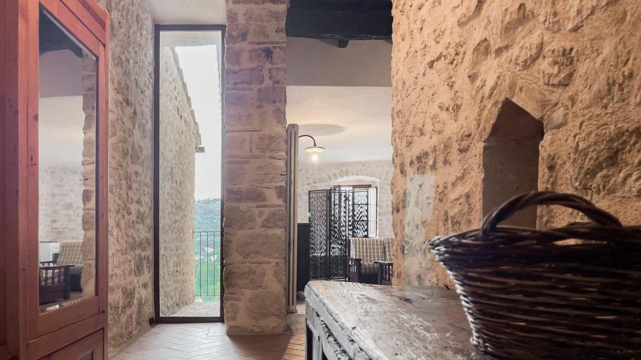 Borgo San Valentino Aparthotel Arrone Eksteriør bilde