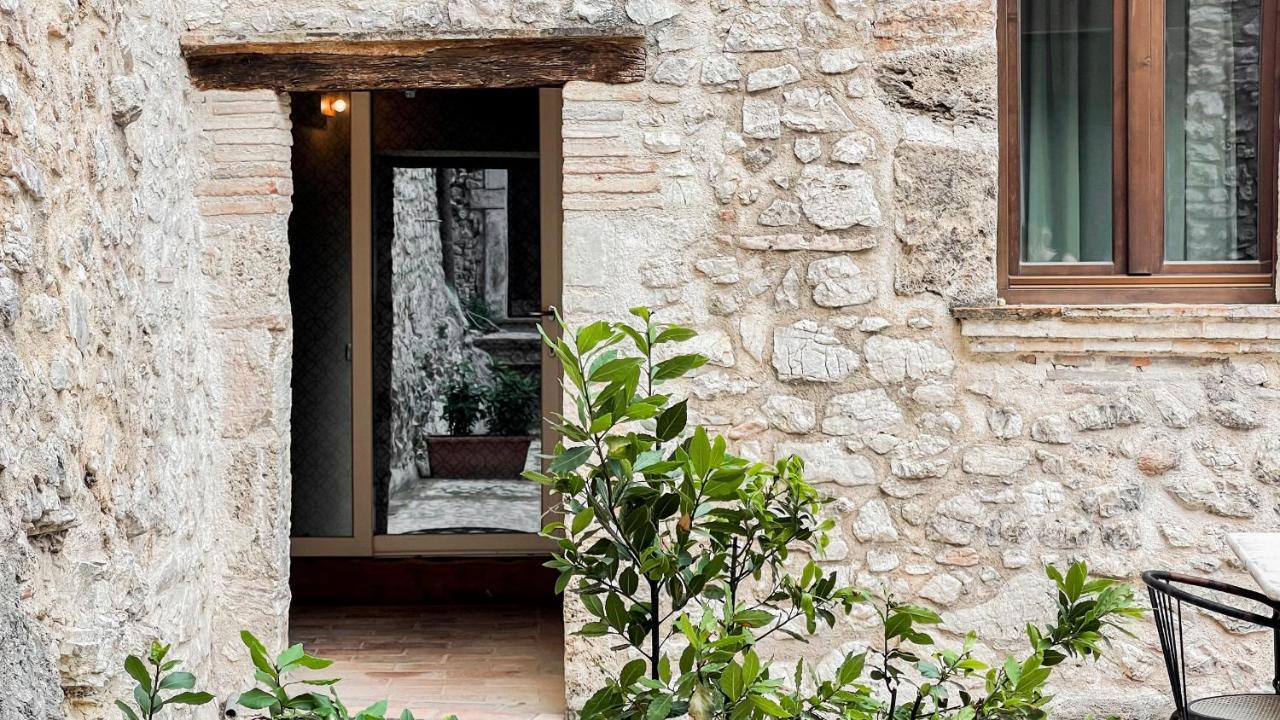 Borgo San Valentino Aparthotel Arrone Eksteriør bilde