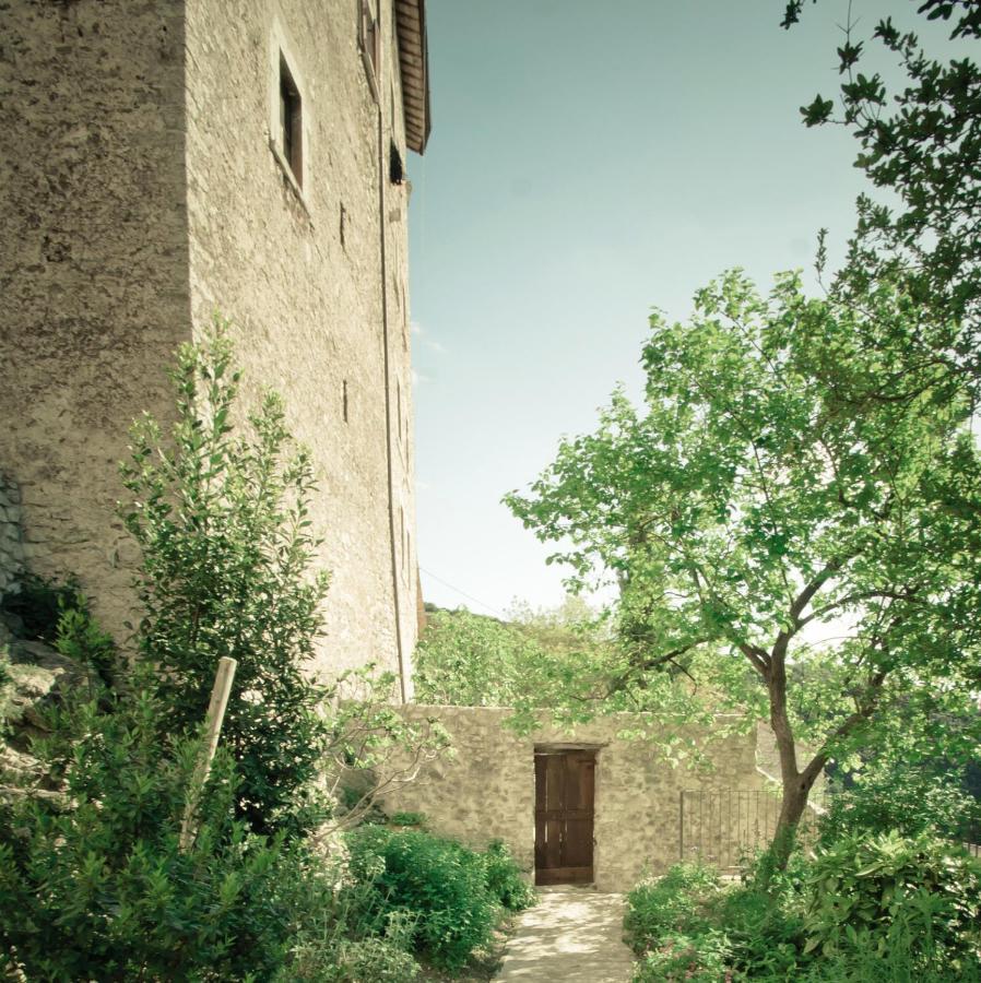 Borgo San Valentino Aparthotel Arrone Eksteriør bilde